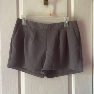 D19 Mossimo gray shorts